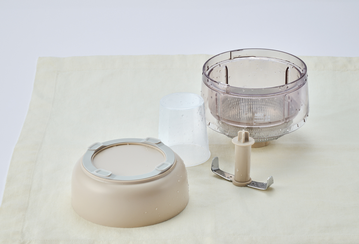 レコルト、14cm幅の小型精米機の画像