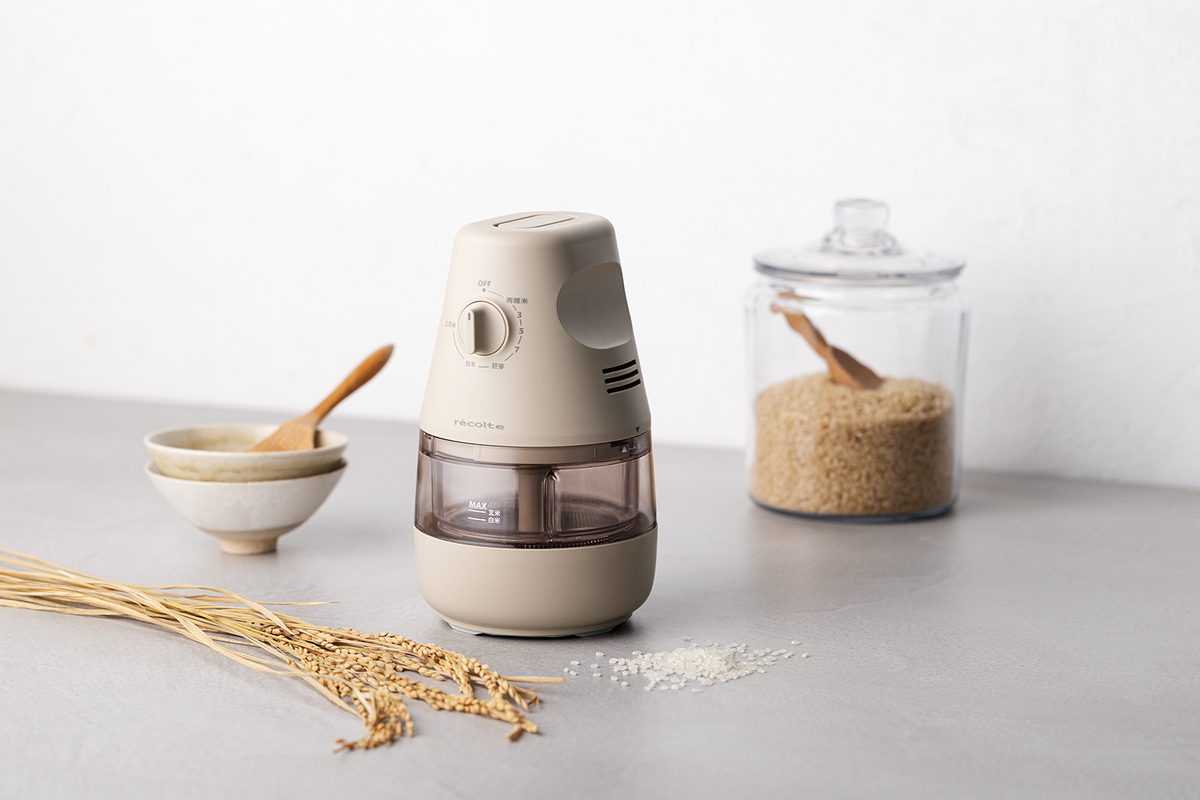 レコルト、14cm幅の小型精米機