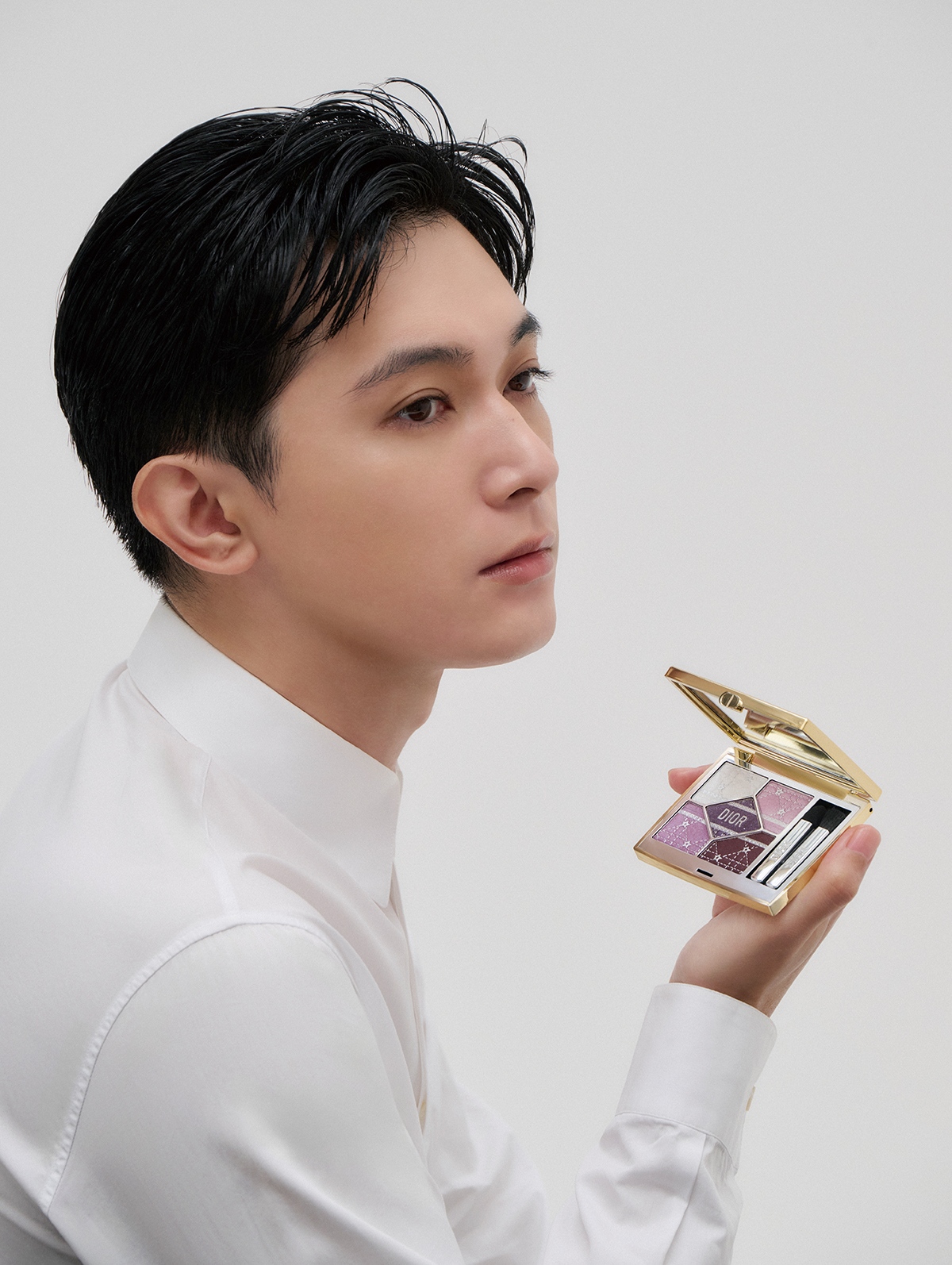 吉沢亮が表紙を飾る『ヌメロ・トウキョウ』の画像