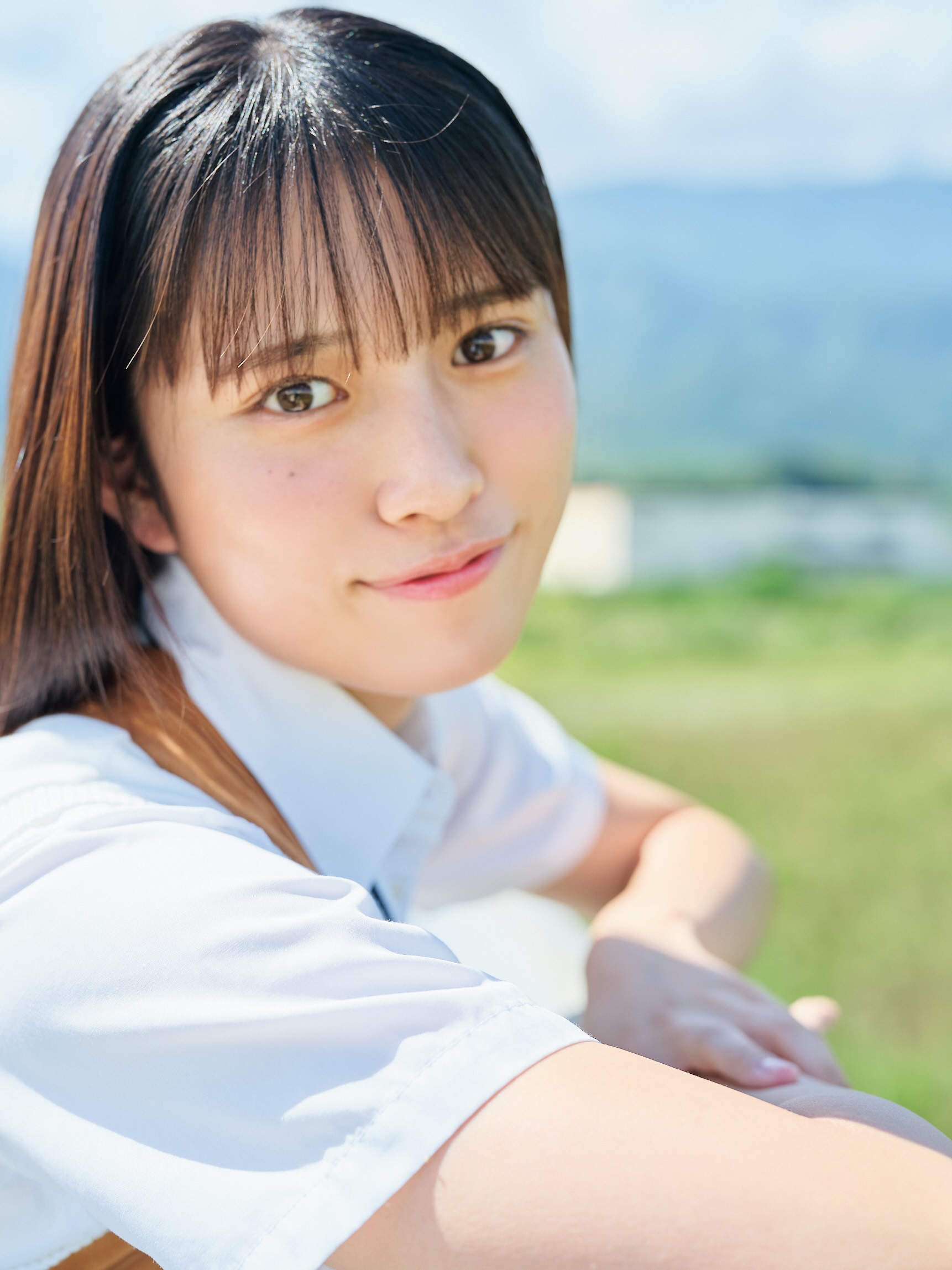 シャルロット・日比谷萌甘『少年サンデー』初表紙の画像