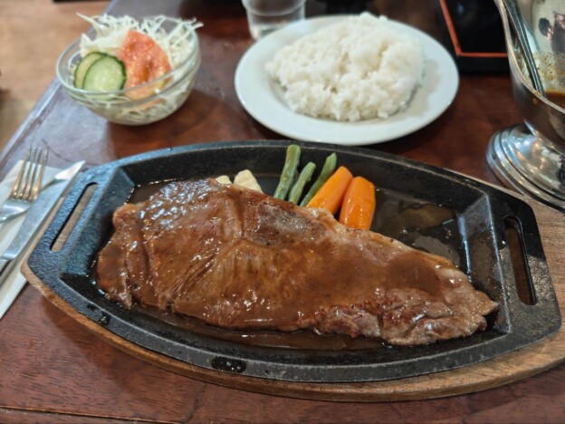 Phone (3)で撮影:五島牛ステーキ