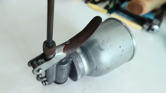 私物をリペアする所ジョージ