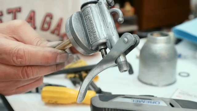 私物をリペアする所ジョージ