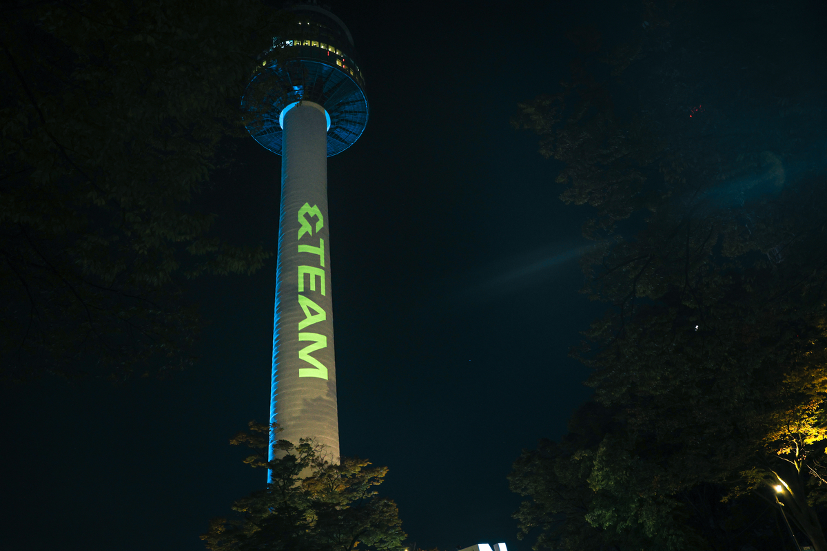 &TEAM ポップアップショップ