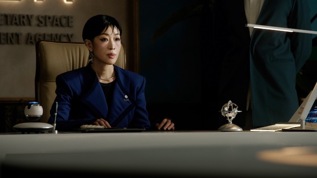 『火星の女王』に鈴木亮平、松岡茉優ら