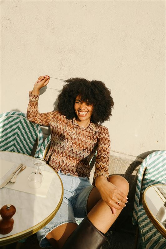 ジョヤ・モーイ、新曲リリース