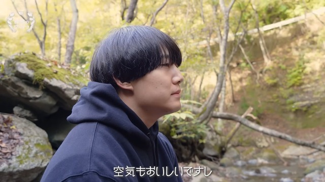 ソロキャンプを楽しむ青木マッチョ