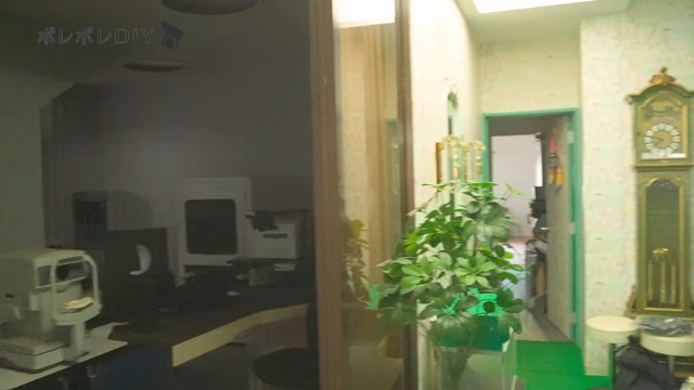 ポレポレが紹介した元眼鏡屋の廃墟ビル