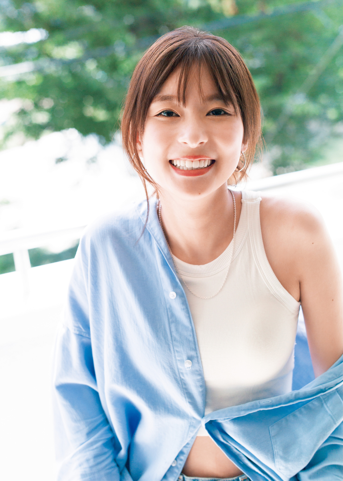 芳根京子が『週刊少年マガジン』表紙に登場の画像