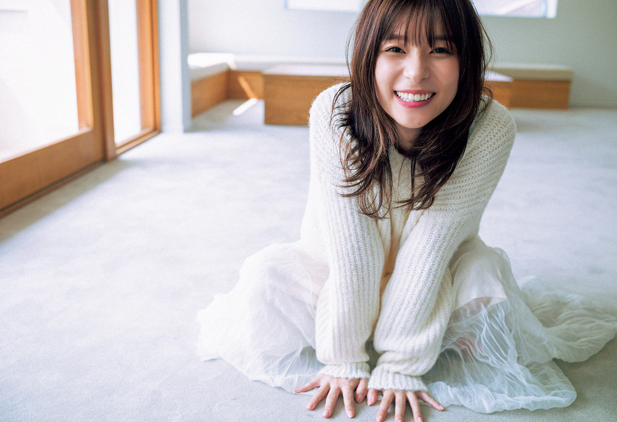 芳根京子が『週刊少年マガジン』表紙に登場の画像