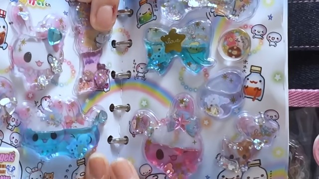 あのと田中みな実のシール手帳