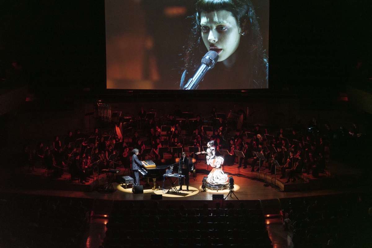 『ANDROID OPERA MIRROR ― Deconstruction and Rebirth ― 解体と再生』