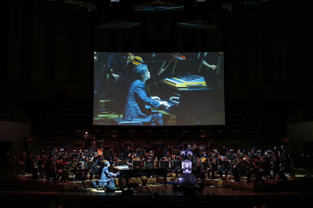 『ANDROID OPERA MIRROR ― Deconstruction and Rebirth ― 解体と再生』