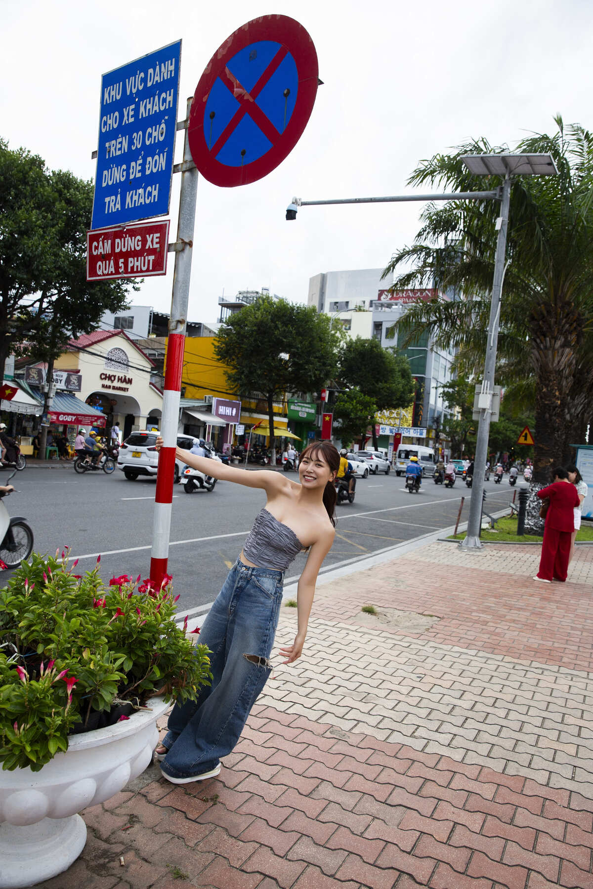 白間美瑠、過去最大級の露出に挑んだ写真集の画像