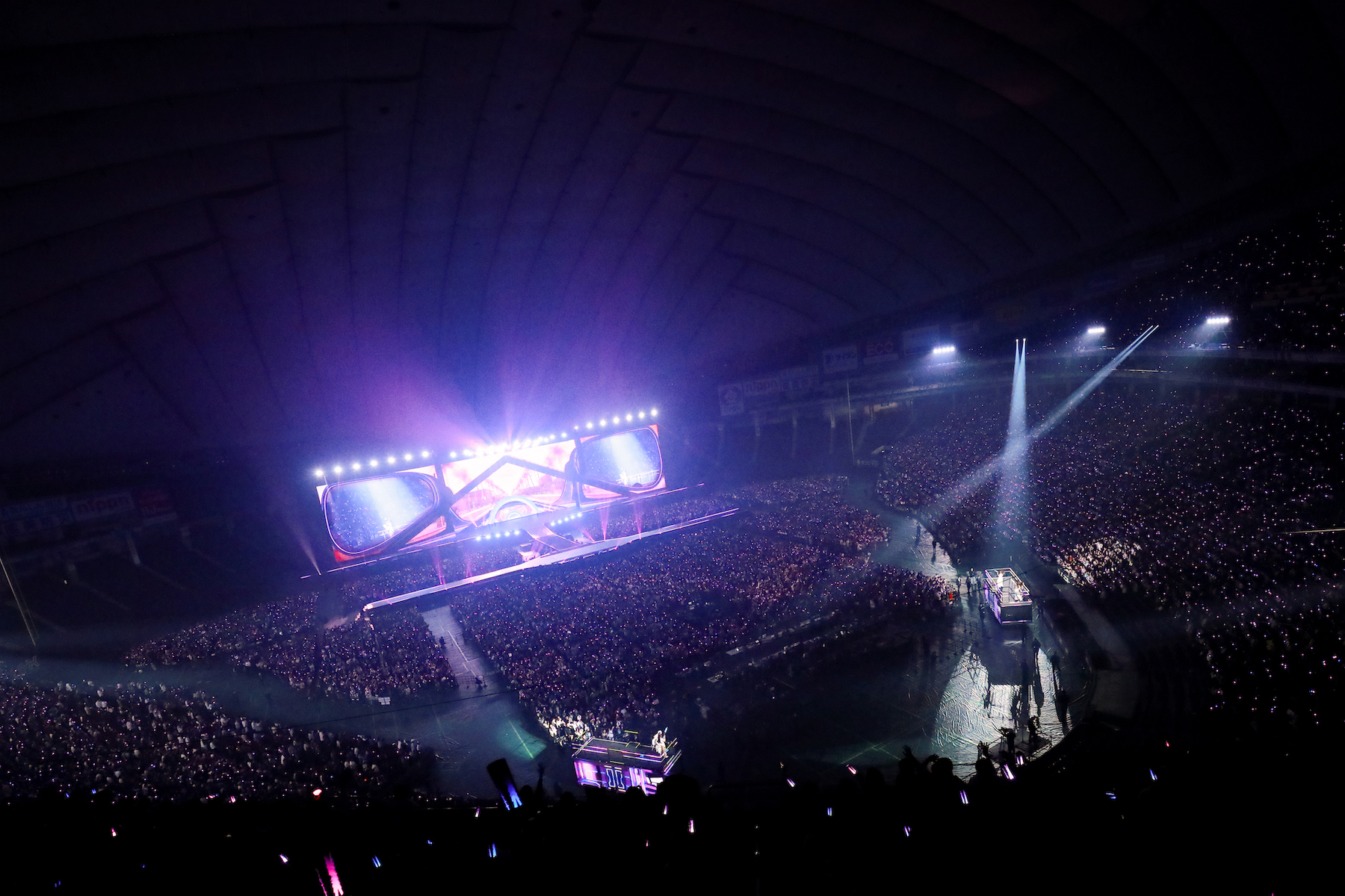 LE SSERAFIM (P)&(C) SOURCE MUSIC