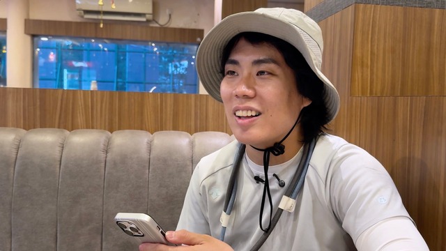 『世界の果てに、くるま置いてきた』8話