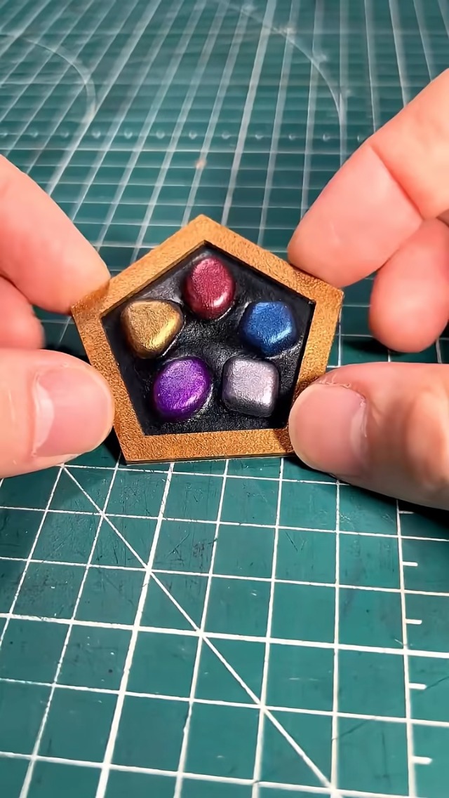 レザークラフト系YouTuberの作品