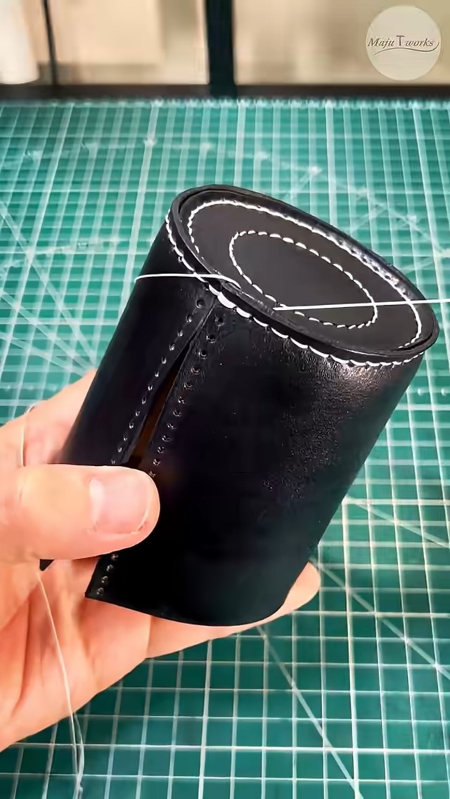 レザークラフト系YouTuberの作品