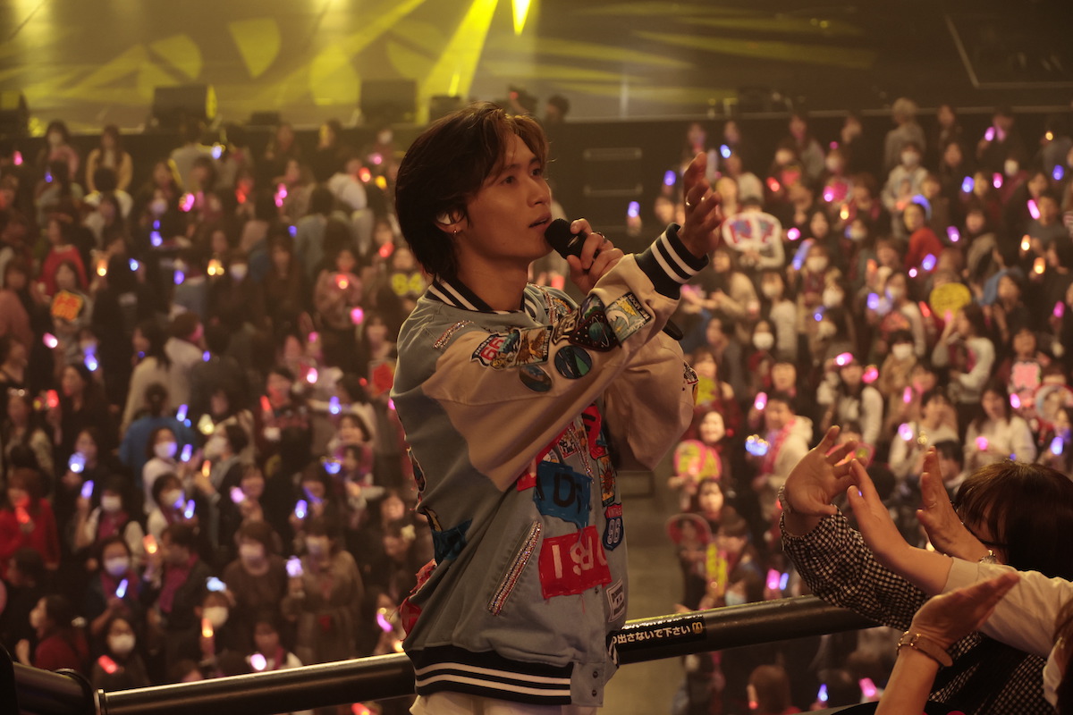 A.B.C-Zとファンが熱量をぶつけあう『CRAZY ROMANTIC!』 - Real Sound