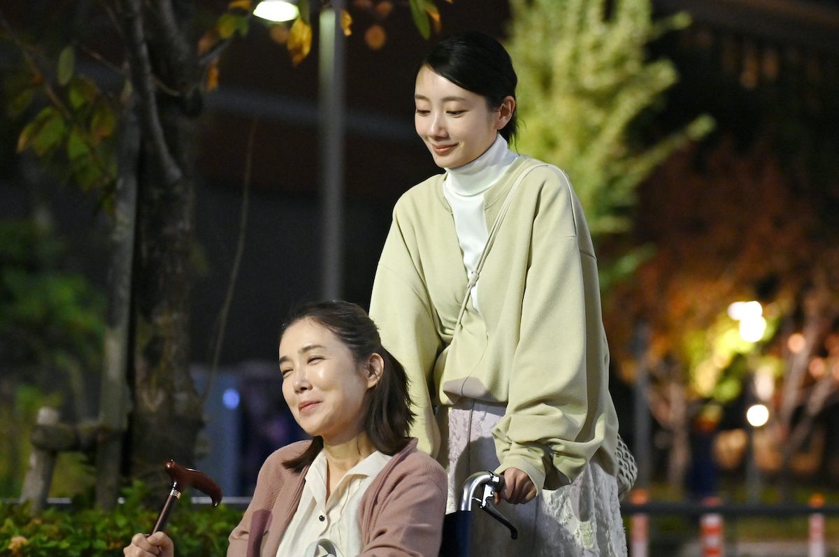 『フェイクマミー』“薫”波瑠の最後の親孝行