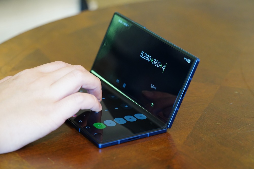 折りたたみパソコンライクに