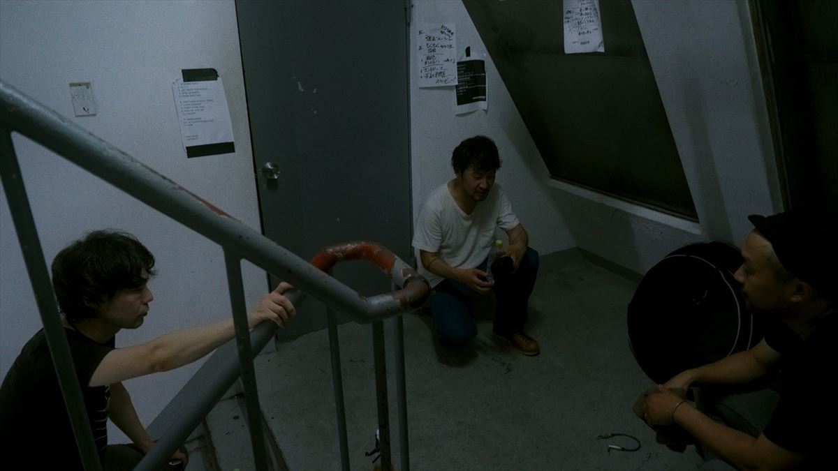 『A DOCUMENTARY FILM OF LOSTAGE - ひかりのまち、わたしたちの-』より