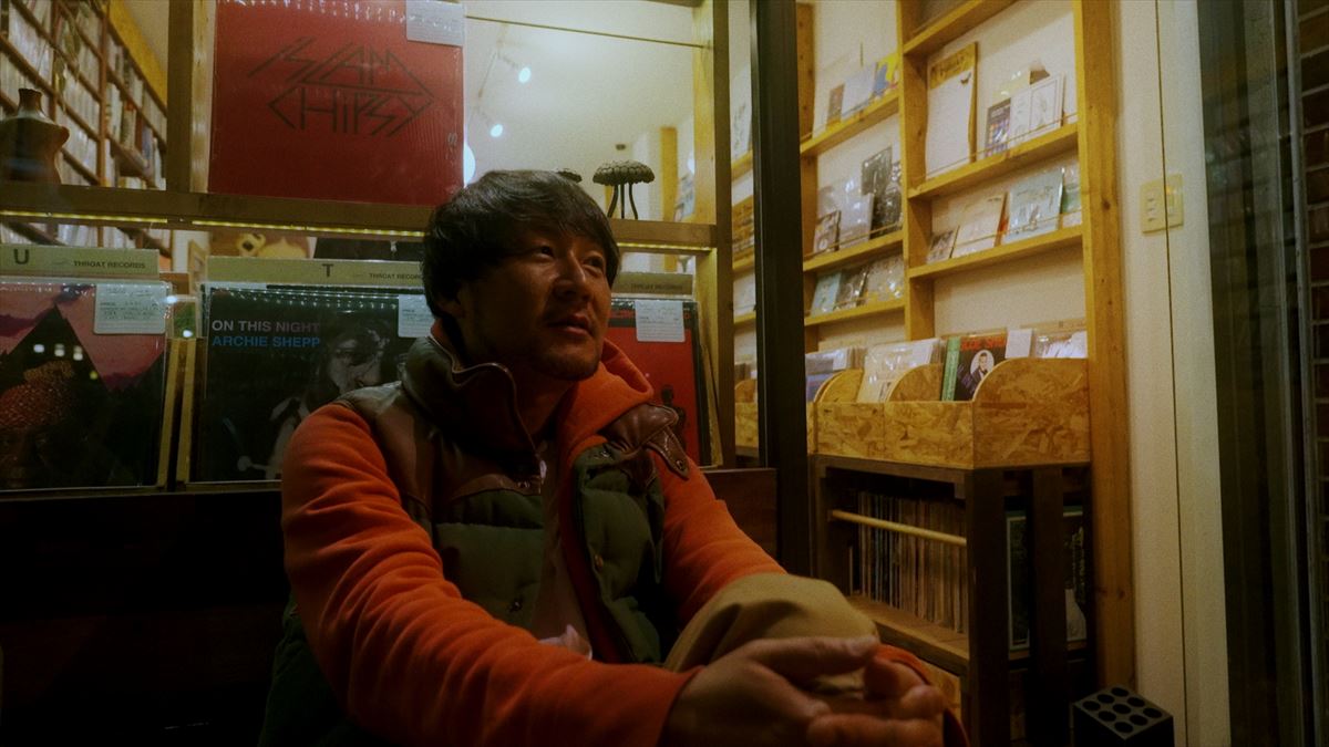 『A DOCUMENTARY FILM OF LOSTAGE - ひかりのまち、わたしたちの-』より