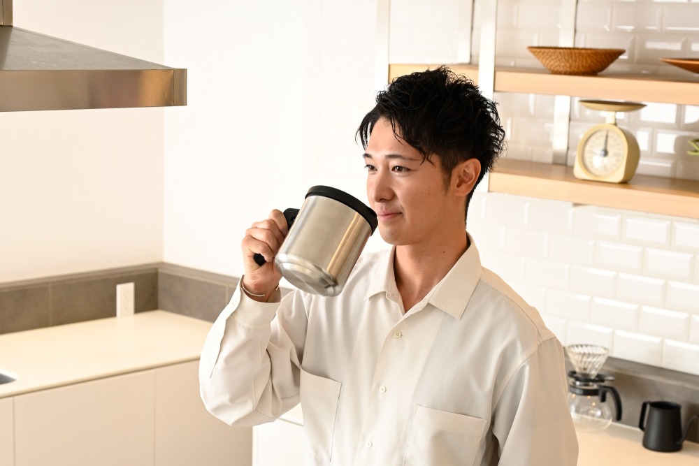 注ぎ口を変えることでそのまま飲める