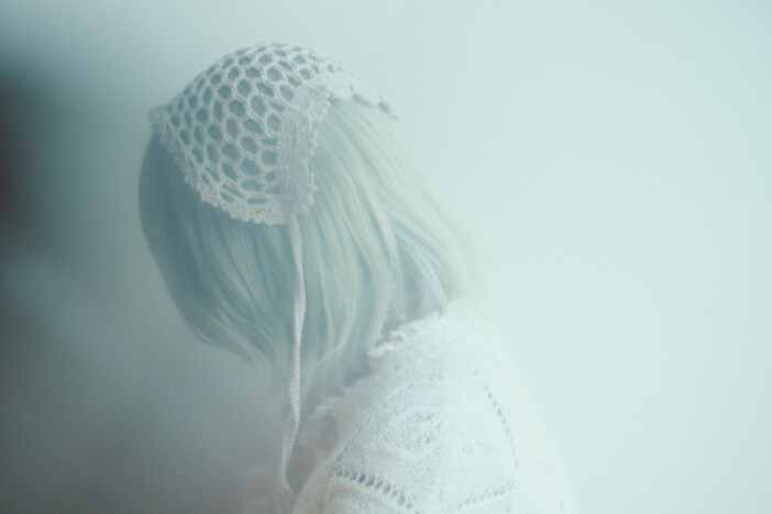 なるみや 初撮りおろしインタビュー：楽曲制作の原点、「ユキくんあのね」で提示する“音楽”という拠り所