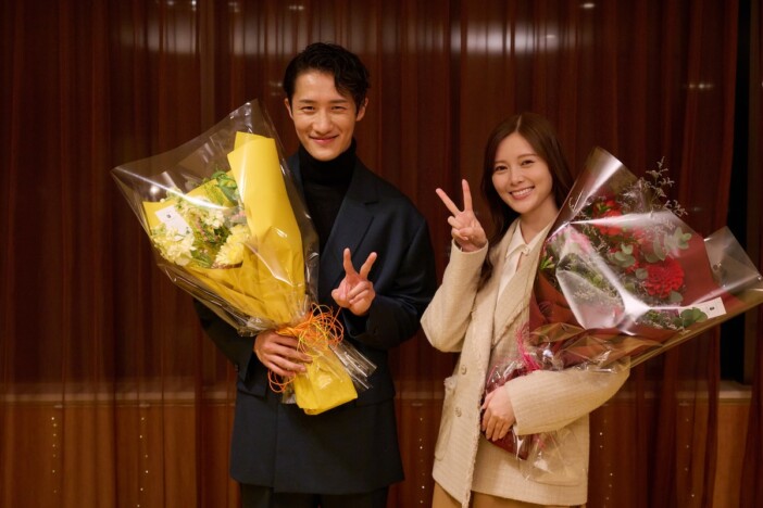 岩本照&白石麻衣、『恋する警護24時 season2』クランクアップ 「ご縁に恵まれて良かった」