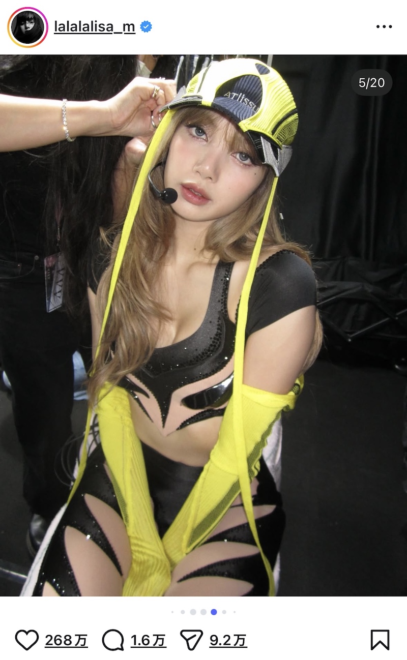 BLACKPINK LISA、シンガポール公演オフショの画像