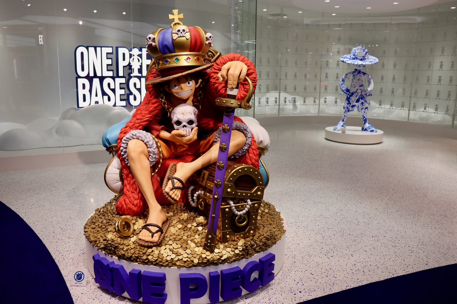 『ONE PIECE』がマルイフロアをジャック