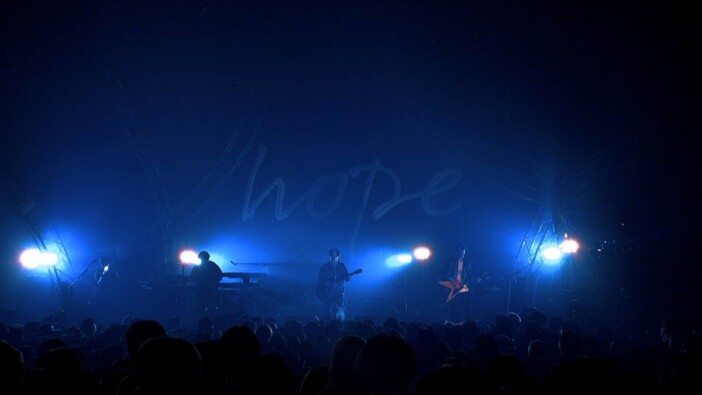 マカロニえんぴつ、メジャー3rdフルアルバム初回盤特典映像より「恋人ごっこ」ライブ映像公開