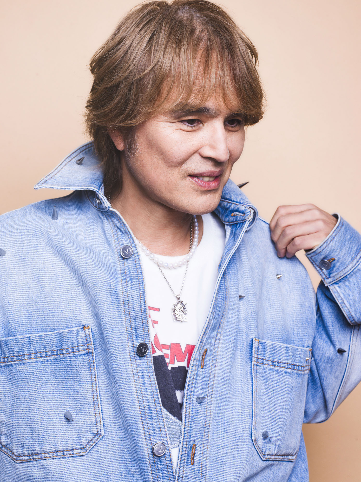 井上ヨシマサ(撮影=池村隆司)