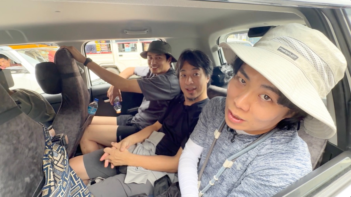 『世界の果てに、くるま置いてきた』11話