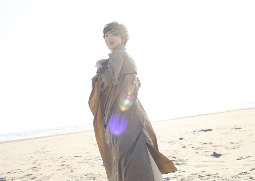 今井美樹、約8年ぶりのオリジナルアルバム『smile』リリース ジャケ写