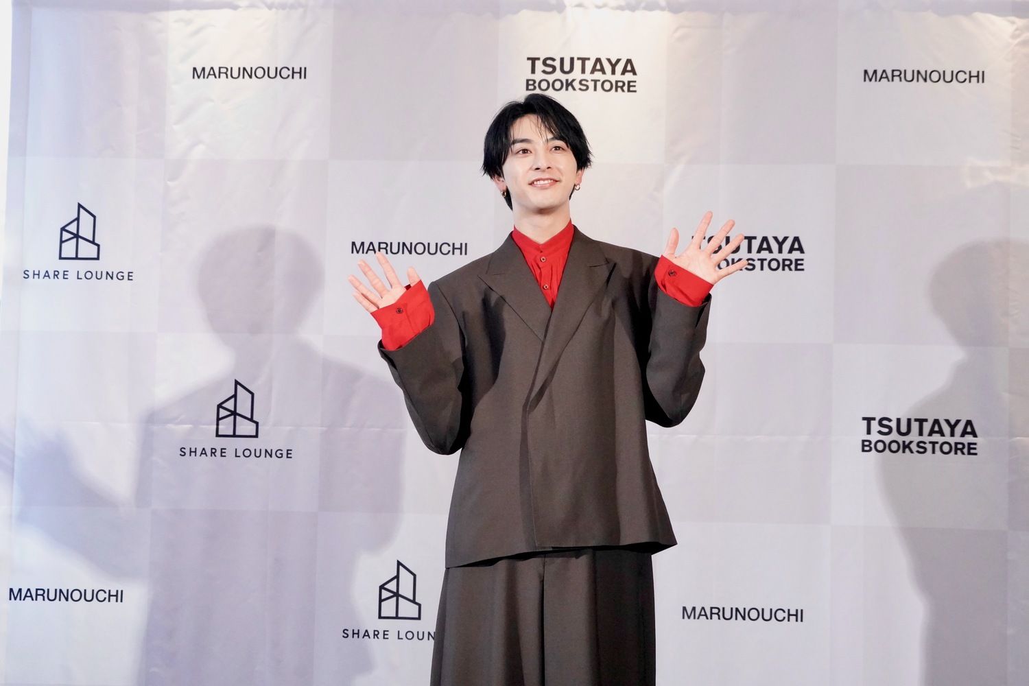 俳優・新原泰佑、初の写真集の手応えを語るの画像