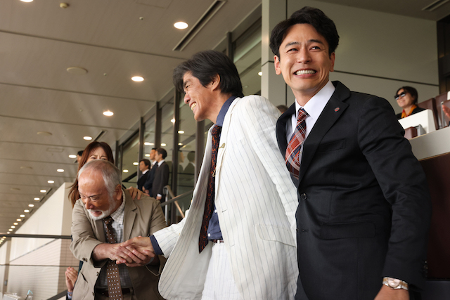 関係者も『ザ・ロイヤルファミリー』に夢中？の画像