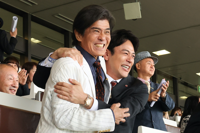 関係者も『ザ・ロイヤルファミリー』に夢中？の画像