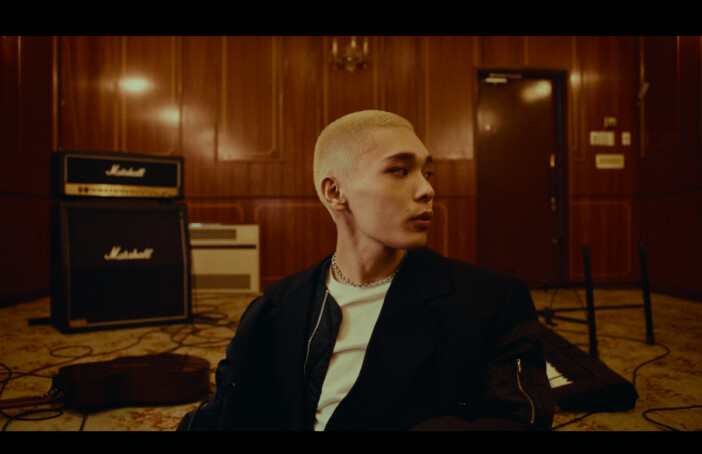 YUSII、2ndシングル「The Way You Light」MV公開 “光”をテーマに人生の意味を描く映像に