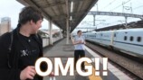 日本の新幹線を見て興奮する外国人YouTuber