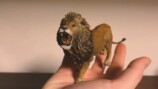 リペイントで大変貌した100円のライオンフィギュア