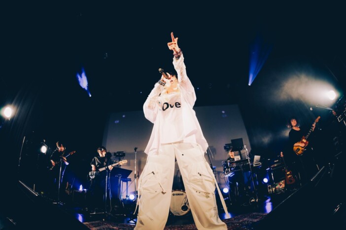 majikoを突き動かす“ライブが楽しい！”という純粋な気持ち　デビュー10周年ワンマンを彩った笑顔が示す現在地