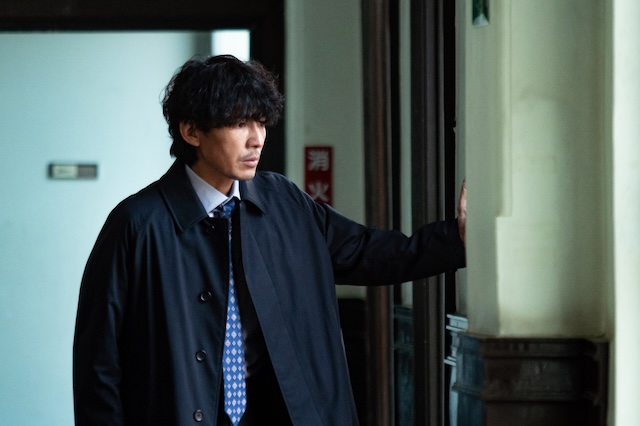 『パンチドランク・ウーマン』本ビジュアルの画像