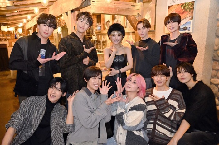 『それSnow Manにやらせて下さいSP』初対面の浜崎あゆみと居酒屋ガチトーク “完コピ企画”にM!LKも