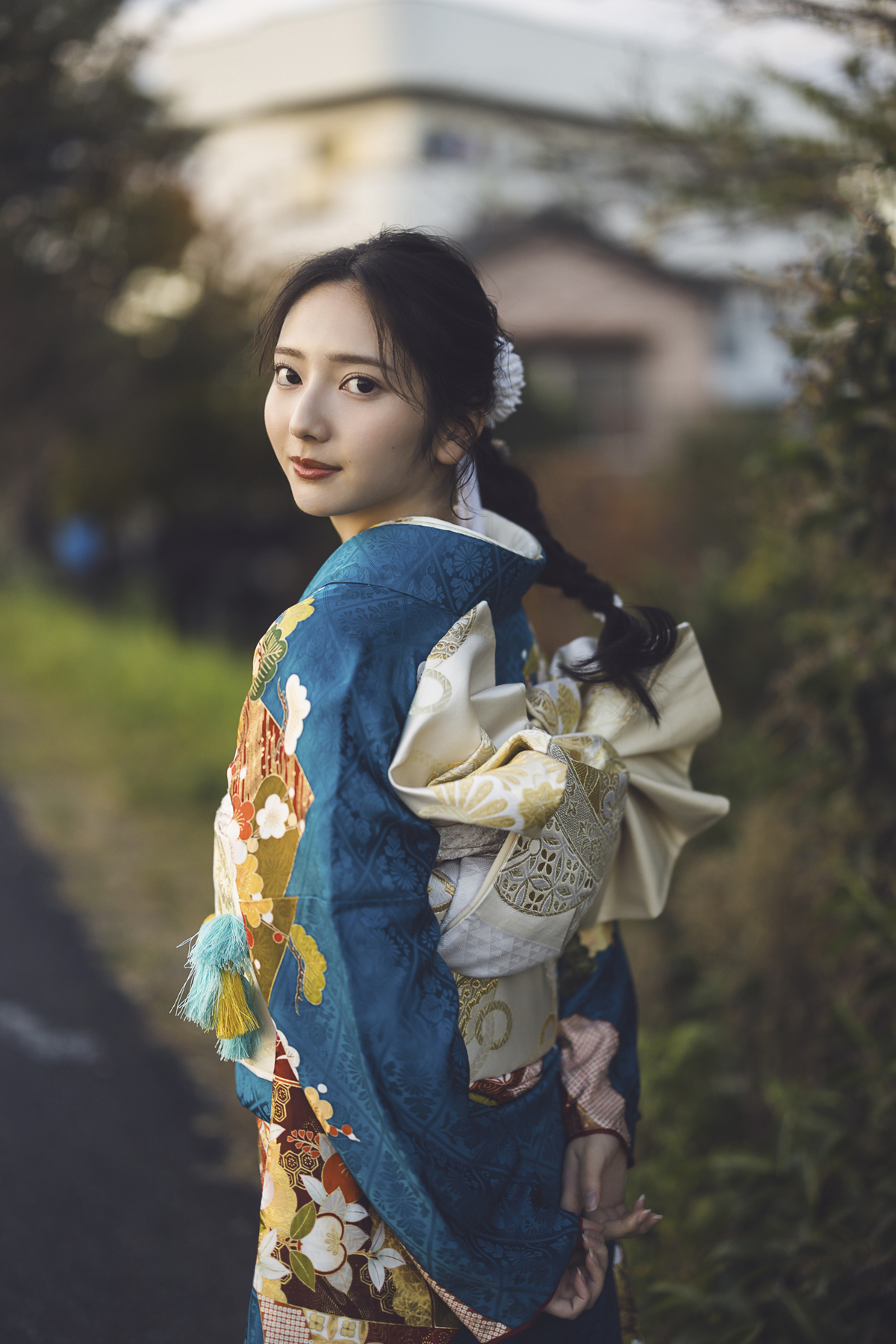 乃木坂46・菅原咲月、着物姿で表紙を飾るの画像