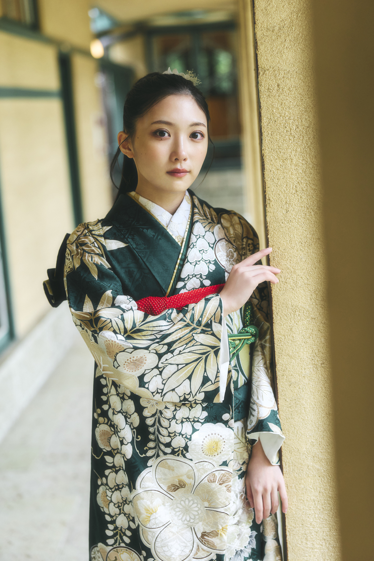 乃木坂46・菅原咲月、着物姿で表紙を飾るの画像