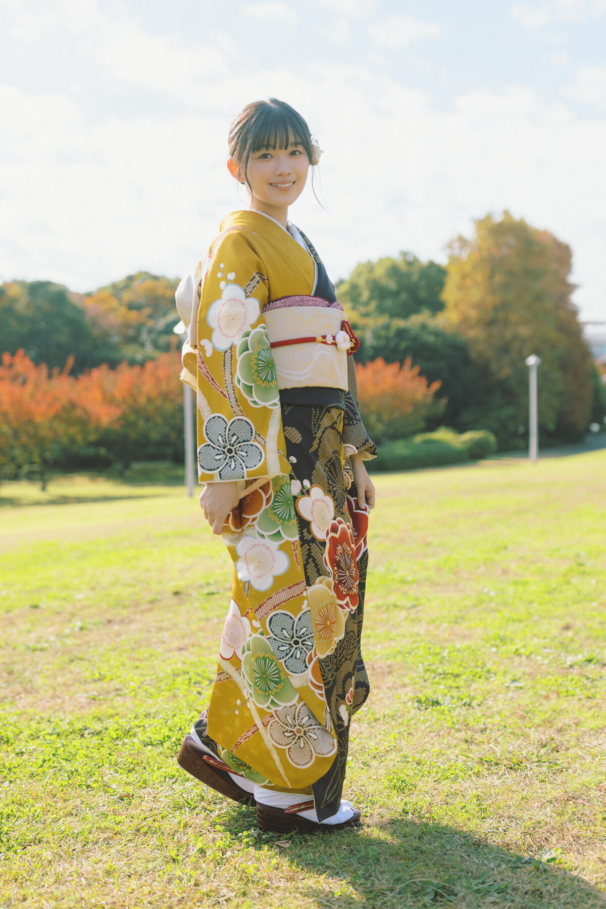 乃木坂46・菅原咲月、着物姿で表紙を飾るの画像