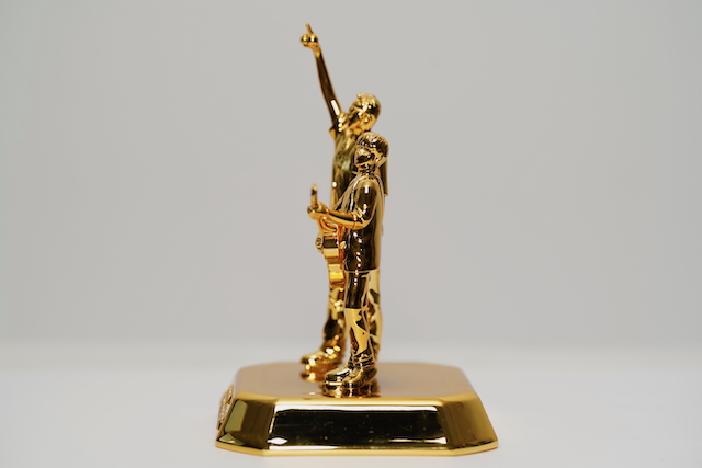 KOBUKURO ゴールドフィギュア