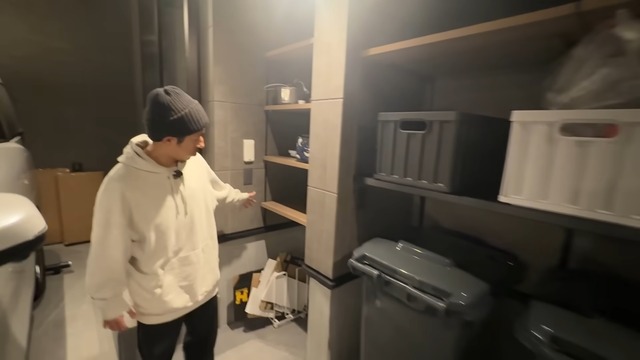 梶原雄太の自宅のガレージ